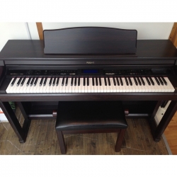 Đàn Piano Điện RoLand HP 555G